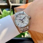 万国-Iwc葡萄牙系列 型号:Iw344202 沙夫豪森 瑞士制表名家沙夫豪森Iwc万国表为其Iwc葡萄牙系列万年历腕表新添直径42毫米的表款 3点 6点和9点