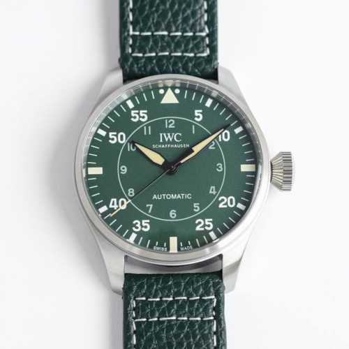 Iwc 万国 空中霸主 大飞大飞行员系列Il1 尺寸 43Mm 狂野阳刚的设计，霸气侧漏。细腻温柔的工艺，炉火纯青。两者相辅---刚柔并济，虎啸猿啼。表壳宽厚的