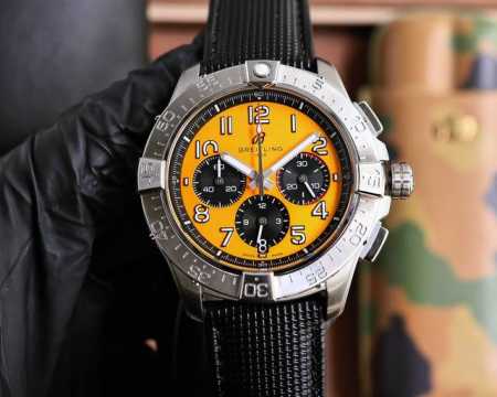 同价 ，百年灵 Breitling 复仇者系列 日本多功能石英 43*13Mm 拱桥强化玻璃 意大利牛皮表带 原装扣 复仇者黑鸟侦察机 承载着改变历史的使命 - 点击图像关闭