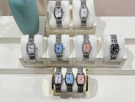 白 金 钻20 法兰克穆勒1752Qz系列腕表 经典酒桶型设计，316精钢表壳cnc抛光后镶嵌钻石。 底盖与表壳无缝拼接 底盖拉丝细腻 字体雕刻清晰 拱形镜面更 - 点击图像关闭