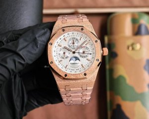 白壳 玫壳 Ap 爱彼 皇家橡树霜金版本，41Mm 钢王之王”爱彼26574系列 霜金定制版 ，钢带表最重中之重的表带， Twf厂用原装表带开模使表带细腻的拉丝