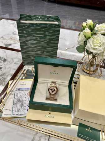 号顶级的也有 图片同款包装 升级版熊猫系列 机芯稳定 原装壳套 放心推 劳力士迪通拿爆款到货类型：潜水系列陶瓷圈手表表带：顶级进口316精钢保险扣表带机芯：顶级 - 点击图像关闭