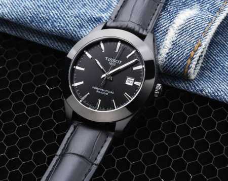 白皮 . 金20. 钢带20. 新品：Tissot天梭风度系列： 结合经典设计与男性的气质，将巴黎饰钉纹路饰与表面与表圈带有独特的设计与细节考究，章显大气时尚， - 点击图像关闭