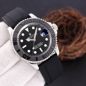 特价：白 间金 全金黑 品牌：劳力士 类型：3针水鬼潜水系列陶瓷圈男表 机芯：顶级全自动机械 西铁城日本机 表带：顶级进口防过敏胶带 镜面：顶级进口防伪标水晶镜