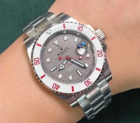 新品首发劳力士rolex Diw Submariner Parakeet 新品定制款sub水鬼，完美呈现！ 1：特别定制碳纤维圈口、渐变绿表盘，Diw赋予水鬼不 - 点击图像关闭