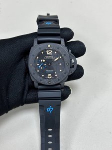 沛纳海 M616 机芯 碳纤维表壳 47Mm