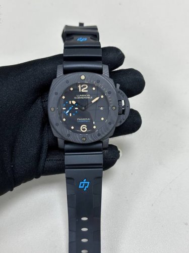 沛纳海 M616 机芯 碳纤维表壳 47Mm
