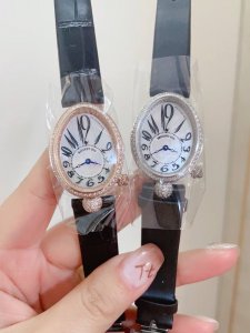宝玑那不勒斯王后系列Reine De Naples高品质女士瑞士石英机芯女表、和机械腕表设计灵感正是来自宝玑大师为那不勒斯王后卡洛琳 缪拉所创制的世界首枚腕表。