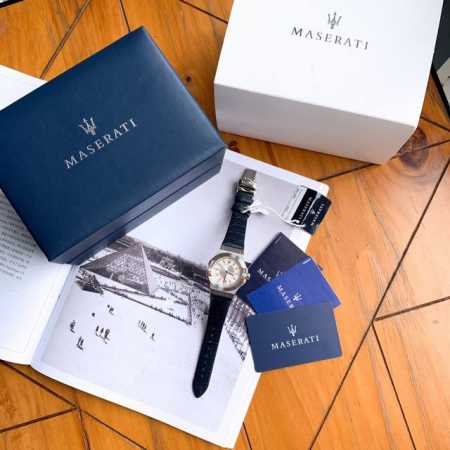 专柜最新款玛莎拉蒂 Maserati独家首发石英女表到货，整体不锈钢材料打造，蓝宝石玻璃镜面，小巧精致女表表经35Mm，厚度9Mm 表盘有玛莎拉蒂的经经典log - 点击图像关闭