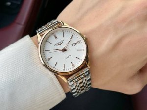 白 -金 钢带+20 最新经典浪琴-Longines 情侣对表 原装进口石英机芯 钢化玻璃 316L精钢表壳 直径男40Mm女30Mm 厚8Mm如果今天的阳光停