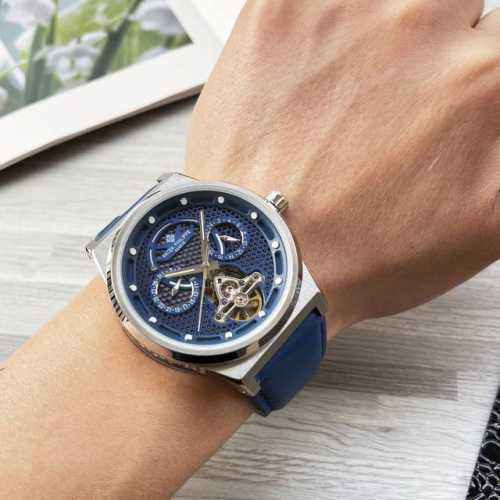 百达翡丽 patek philippe 精品男士腕表,精雕细琢，陀飞轮精选，多功能显示 包含万年历 星期 日历尽显精致细节与高超技艺，搭载多功能全自动机械机芯，