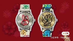 Gucci G- Timeless 系列w碗表，为了庆祝兔年，品牌推出色彩靓丽的全新设计腕表，表盘直径为38 Mm，精钢表壳，玻璃上饰有gucci兔子印花，皮