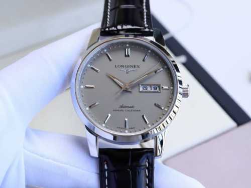 白 金 浪琴-Longines 复古系列 再次升级版本 多次反复修缮至完美 极致严格的质量保证。确保采用原版式抛光和拉丝工艺，高硬度水晶镜面，更加透彻明亮，典雅