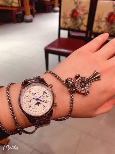 厚积薄发 浪琴名匠系列八针月相40Mm耗时一年 力求精益求精完美原版 极致最求每一个细节都完美呈现原装质感 功能与一致 月相印刷秒杀市场一切版本 解决这一款产品