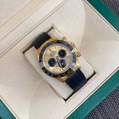 劳力士金迪通拿！机芯采用4131厚度12.2Mm！原版开模！ 劳力士-迪通拿 尺寸:40Mm×12.2Mm！ 功能:时、分、秒、计时显示 机芯:对比市场搭配77 - 点击图像关闭