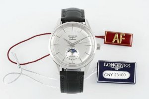 Af 浪琴Longines军事自动机械系列 机芯：自动机械 表径：38.5Mm 表盘：镀金夜光指针，镶嵌镀金时标 表镜材质：抗磨损蓝宝石镜面 表壳：精钢 功能：