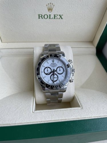 宇宙计型Daytona系列 2025新版M126500Ln迪通拿，全新7750机芯 新版的陶瓷圈全面升级为带包边的陶瓷圈，更加牢固，更加防摔 定制904L精钢表