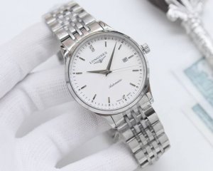 白壳 金壳 钢带20 品牌：浪琴-Longines 类型：男士腕表 壳套：顶级版316精钢l 表带：进口小牛皮表带 316L精钢表带 机芯：全自动机械机芯 镜面