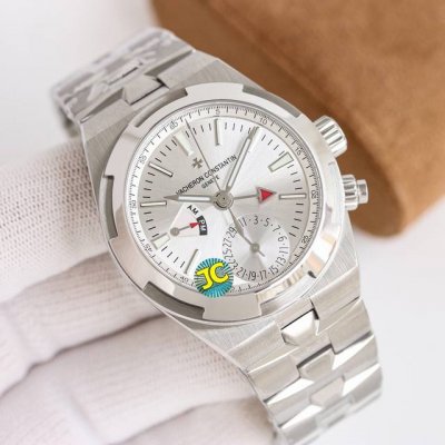 tw新品江诗丹顿纵横四海7900V系列腕表 顶级奢华的经典型41Mm钢表壳线条流畅质感细腻，可与表链完美链接，表身后表带上烙印江诗丹顿马耳他十字标志，旭日纹缎面