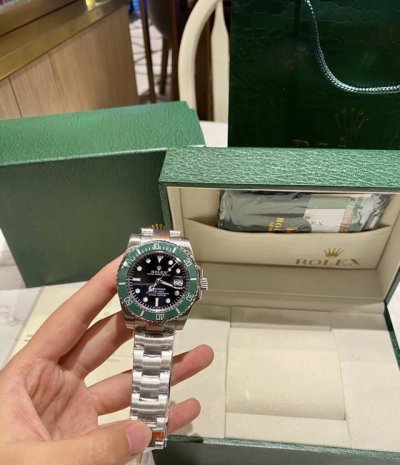 Rolex劳力士 潜航者型 绿水鬼 款 自动机械机芯 日期显示 男款 瑞表 41Mm 黑色表盘 蚝式钢表壳 蚝式钢表带