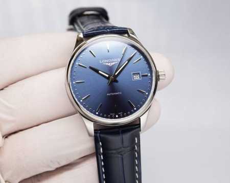 金+20浪琴Longines 精品男士腕表，经典大三针设计，尊贵大气，绅士风范，卓越品质，热卖全城。采用进口西铁城机械机芯，顶级316精钢表壳，进口小牛皮表带， - 点击图像关闭