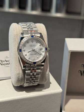 劳力士 日志 系列经典女款 实芯钢带-原装压扣 进口机芯 小红书火爆推荐 设计显出独特高贵优雅女神气质！316精钢表壳搭配施华洛世奇水晶钻石，纯手工镶嵌而成，女 - 点击图像关闭