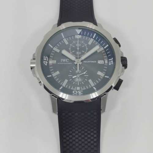 620品牌:万国Iwc 款式:精品男士计时石英表 系列:海洋时计系列 尺寸:直径47Mm,厚度13Mm 表壳:316L精钢壳 表镜:镀膜玻璃 表盘:灰色面 表底