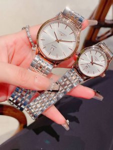 白 金330最新浪琴-Longines 情侣对表 原装进口石英机芯 钢化玻璃 316L精钢表壳 直径男40Mm女30Mm 厚8Mm如果今天的阳光停止了它耀眼的光