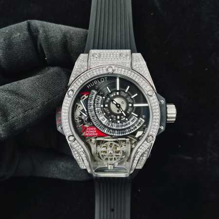 Hublot 宇舶 异形恒宝“魔兽”Mp-09，外在独特的外型与内里精湛的制表工艺相结合，可以称得上是制表界的“异类”。清晰可见的双旋转陀飞轮，呈现机械运动极致 - 点击图像关闭