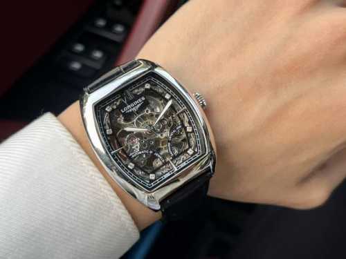 同价 浪琴-Longines 精品男士腕表劲爆镂空设计 绅士风范 卓越品质 热卖全城 采用全自动机械机芯 顶级316精钢表壳 矿物质超强镜面 尺寸42Mmd1出