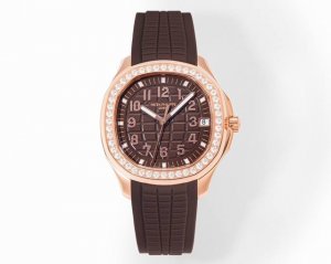 白 -枚 新扣+50。Gr百达翡丽手雷aquanaut Luce5268系列,意大利语“光”，经过重新演绎的现代休闲时尚风格的造型，采用抛光和拉砂cnc雕刻的圆