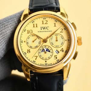 白 金 铁划银钩 苍劲有力 高颜值新品： Iwc~万国 Rp6 雕花 六针多功能高级纯手工雕花腕表-惊艳登场，为您呈现不一样的风彩。 Iwc~万国复杂功能系列-