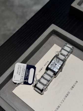 金 钻20 最火浪琴超好看的 小姐姐们赶紧入手 浪琴-Longines戴卓维纳系列 精致两针半女士腕表 316精钢表带 直径33*22Mm厚7M - 点击图像关闭