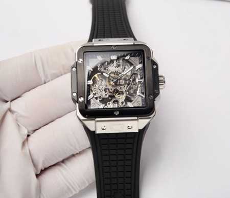 白 . 玫黑20. Hublot 宇舶表 这是恒宝腕间的高级秀场！恒宝再次跨界潮流高端！众星演绎，隆重上市，兼具尖端潮流和创新科技的融合力作，腕表史上的巅峰之作 - 点击图像关闭