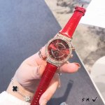 官网同步 爆款swarovski施华洛世奇 三眼石英女表 表盘满钻设计三眼表针面与水晶钻浑然天成，奢华不已 进口石英机芯 精致皮表带 尺寸：36Mm 送礼首选
