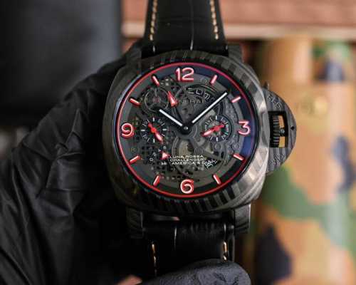 沛纳海 Panerai 弧型镀膜玻璃 44Mm*16Mm 迷彩胶表带搭配原装针扣 全自动机械 一款来自硬汉的手表
