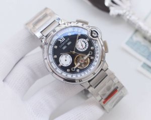 白600 金810品牌：卡地亚-Cartier 类型：男士腕表 壳套：顶级版316精钢L 表带：进口小牛皮表带/316L精钢表带 机芯：全自动进口机械机芯 镜面