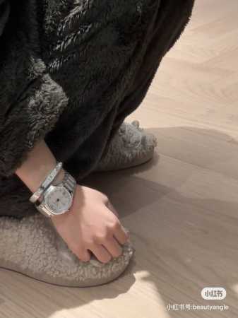 白 金 钻圈30 人间小富婆得选择 时尚优雅女士鹦鹉螺7118系列。 这绝对是百达斐丽的毕业款啦 小红书刷不完的种草 简约素净 佩戴起来非常素雅大气 女神必备款 - 点击图像关闭