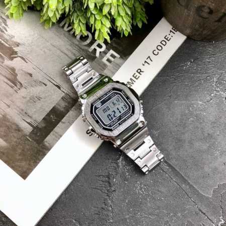 卡西欧限量版 G-Shockgmw-B5000方带表 采用了极为用心的抛光和打磨显得质感非常高级。经典的G-Shock壳形金属化之后，充满军事风和阳刚之气。全表 - 点击图像关闭