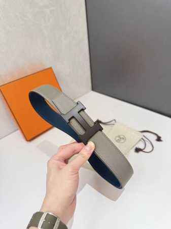 特 爱马仕 HermèS 男款腰带以其精湛的工艺、高品质的材料和经典的设计而备受推崇，是男士时尚配饰中的顶级选择。最具标志性的设计是带有“H”标志的扣头，简约大 - 点击图像关闭