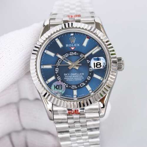 新品劳力士Rolex Sky-Dweller 天行者！ 表壳 尺寸42Mm，沉稳可靠、雍容大度！表圈采用劳力士Ring Command三角坑纹，旋转外圈可调转月