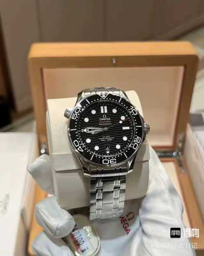 独家实拍图 Omega Automatic Mechanical Watch Men‘S Watch 欧米茄海马系列，全自动机械表男士腕表，最新款，精钢材质40