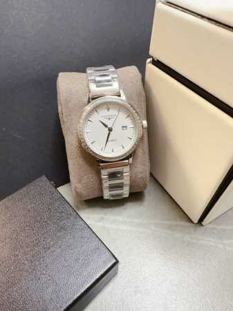 钻钢310陶瓷+20 浪琴-Longines 简约大气女款 进口石英机芯 矿物质玻璃镜面 316L精钢表壳 直径28Mm厚8Mm 该款腕表备受女性喜爱，在不同的 - 点击图像关闭