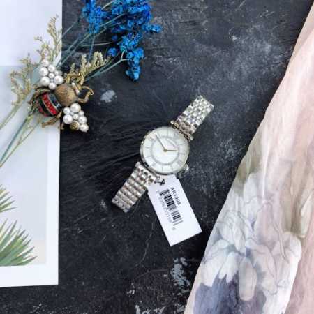 普通 ，原单 原单阿玛尼手表钢带女表Ar 8 高雅迷人 奢美优雅 天然贝母表盘，兼玫瑰金便携式蝴蝶钉扣 矿物质水晶镜面 50米防水 原装进口石英机芯 32Mm* - 点击图像关闭