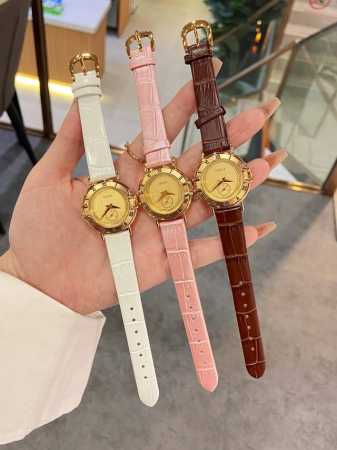 火爆款 Gucci 古奇 来袭此品牌是简约主义的典范，最大特色就是表盘设计，打破千篇一律，简单而富有变化和品味，突出个性是古驰手表给人的特别印象，在尊重个人风尚 - 点击图像关闭