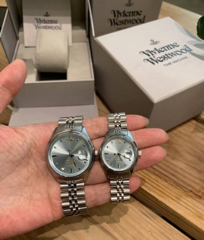 薇薇安西太后 绝美碎冰蓝啊[哭惹R][哭惹R]