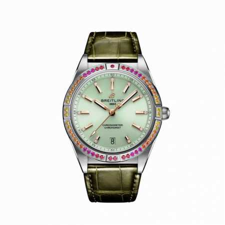 薄荷绿 全新百年灵机械计时腕表-南海胶囊系列 Chronometer Automatic 36 具有醒目的色彩和夜光.让人联想起夏日 海洋生物和葱郁草木所营造的 - 点击图像关闭