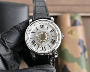 新品 卡地亚 Cartier地球系列 采用全自动机械机芯 表壳316精钢打造 字面镂空叠加凸显立体感 超强耐磨镀膜玻璃镜面 进口小牛皮皮带尺寸：45Mm×13M
