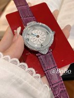 香奈儿-Chanel新款上市，火爆来袭，巅峰杰作，精致优雅，进口石英，您值得拥有！ 人手一只 犒劳自己 送朋友 送老婆 送女友 的首选！时尚靓丽，就该给自己最美