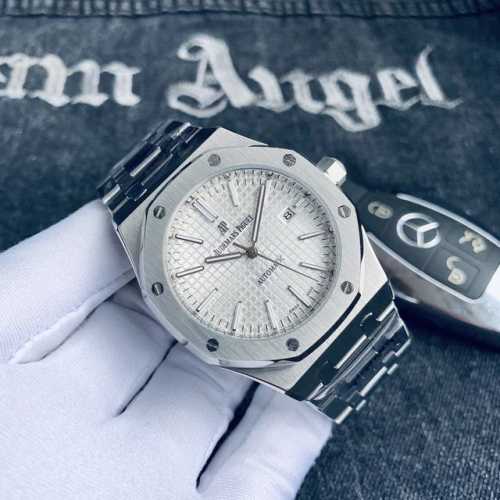 品牌: A家橡树离岸型 系列: 精品Audemars Guet 爱彼表. 款式: 精品男士腕表 卓越腕表 皇家橡树离岸型 矿物质抗磨钢化玻璃 机芯: 全自动顶级
